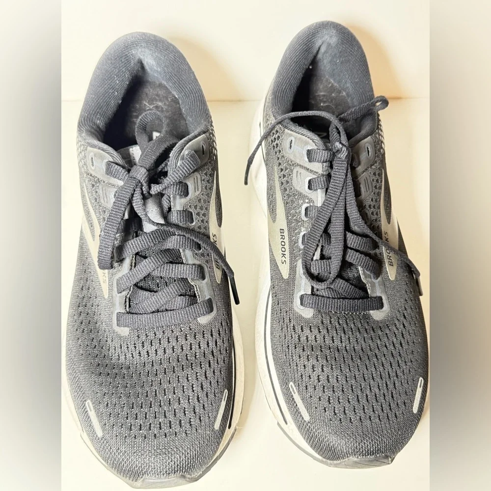 Brooks Woman's Black/White Ghost 14 Running Sneaker